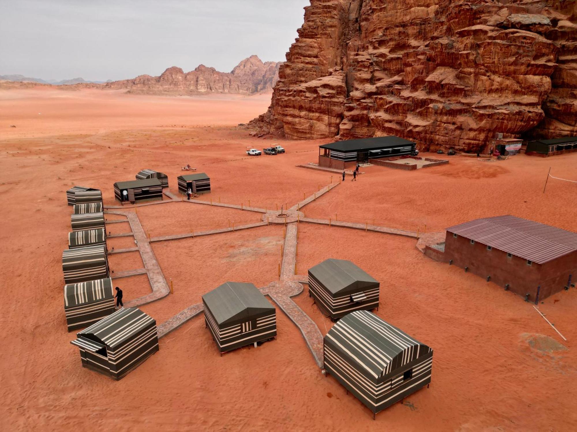 Bedouin Nights Camp Hotel Wadi Rum Eksteriør billede