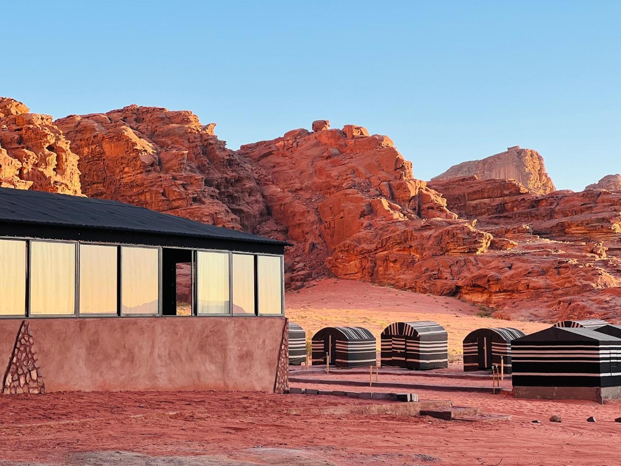 Bedouin Nights Camp Hotel Wadi Rum Eksteriør billede